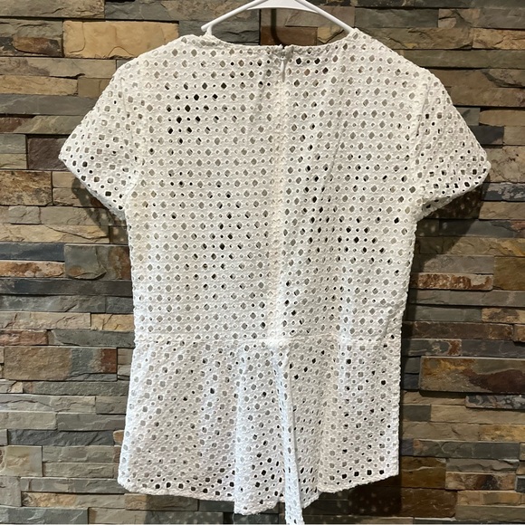 MICHAEL Michael Kors White 100% Cotton Eyelet Short Sleeve Top - Picture 8 of 11